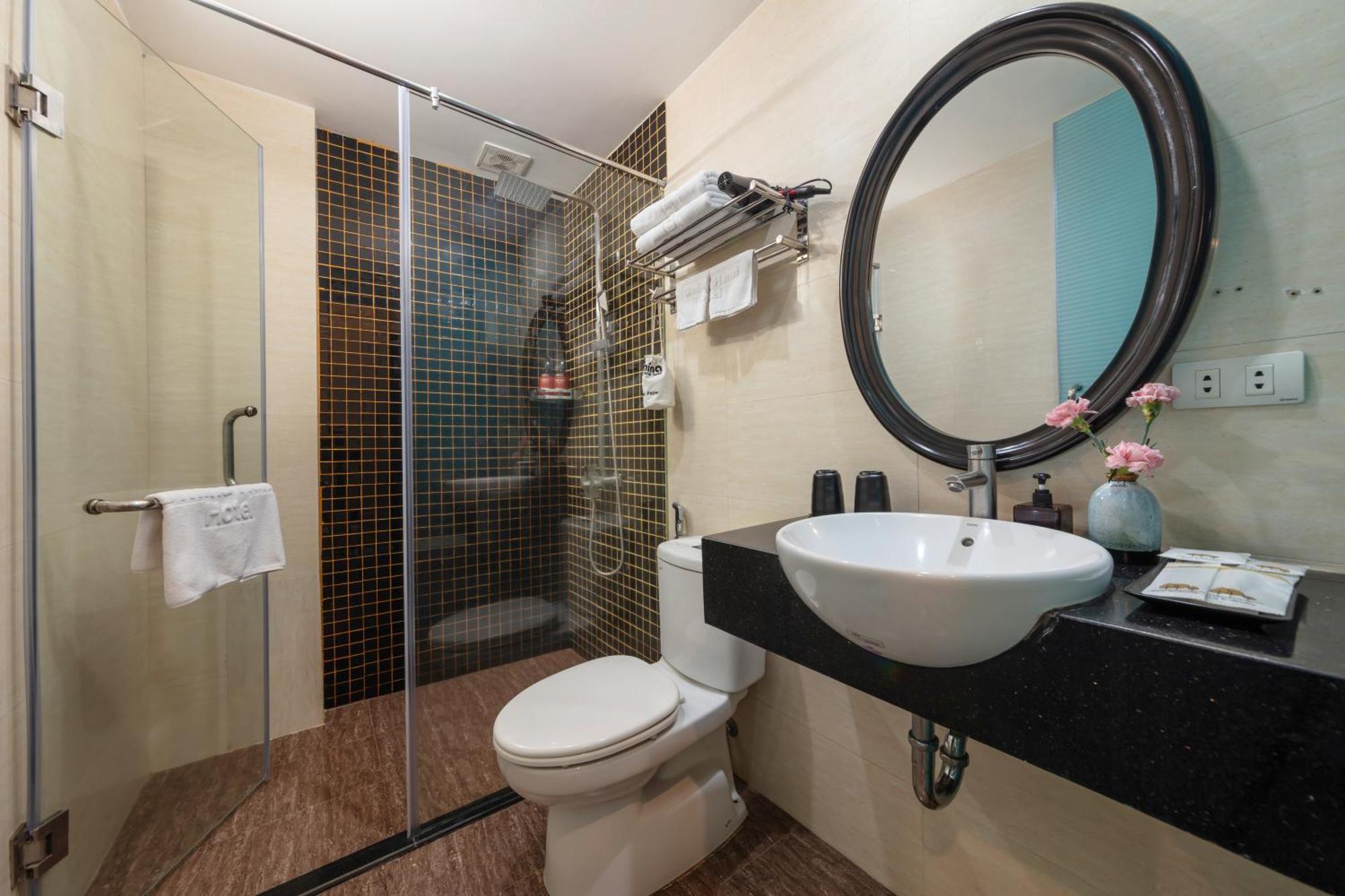 Omina Hanoi Hotel & Travel Exterior foto